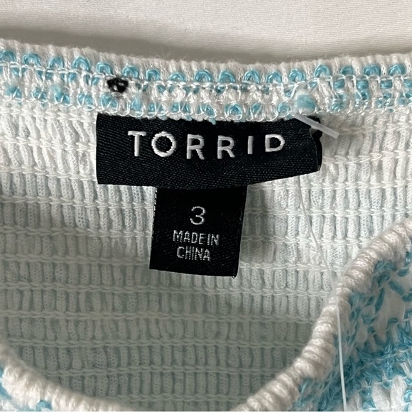 Torrid Tank Top Smocked Embroidered Front Ruffle Trim White Blue Size 3 - Picture 6 of 8